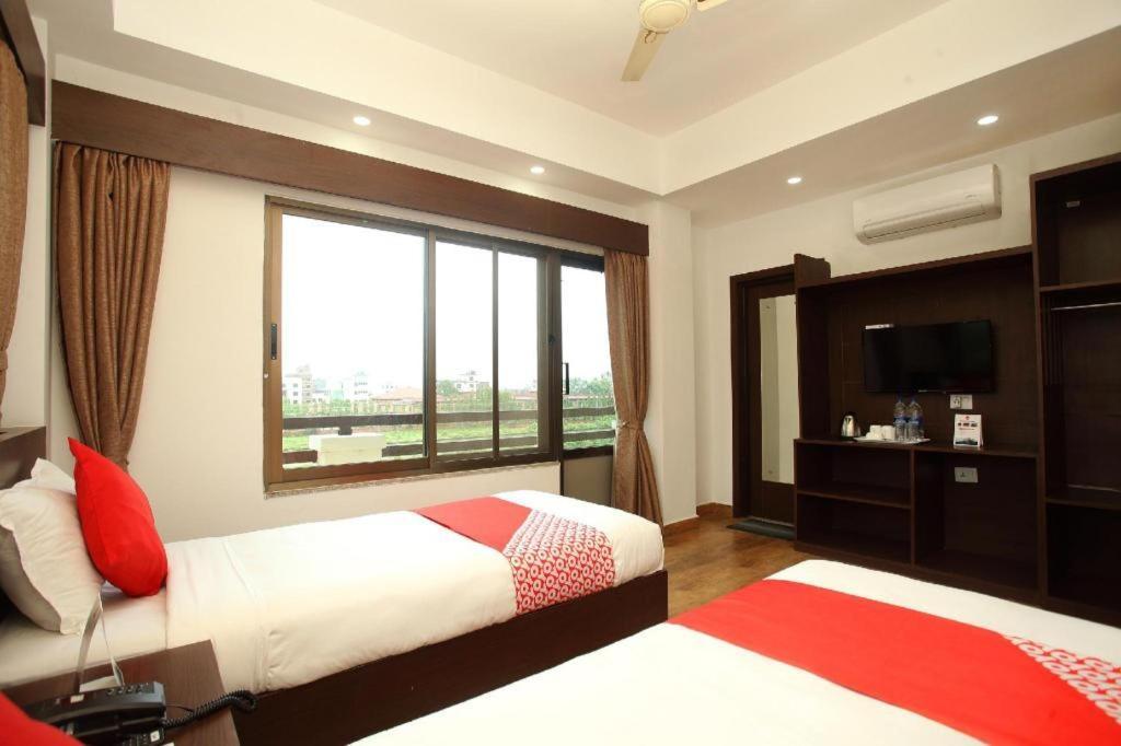 Oyo 525 Hotel Aloka Inn Румминдей Экстерьер фото