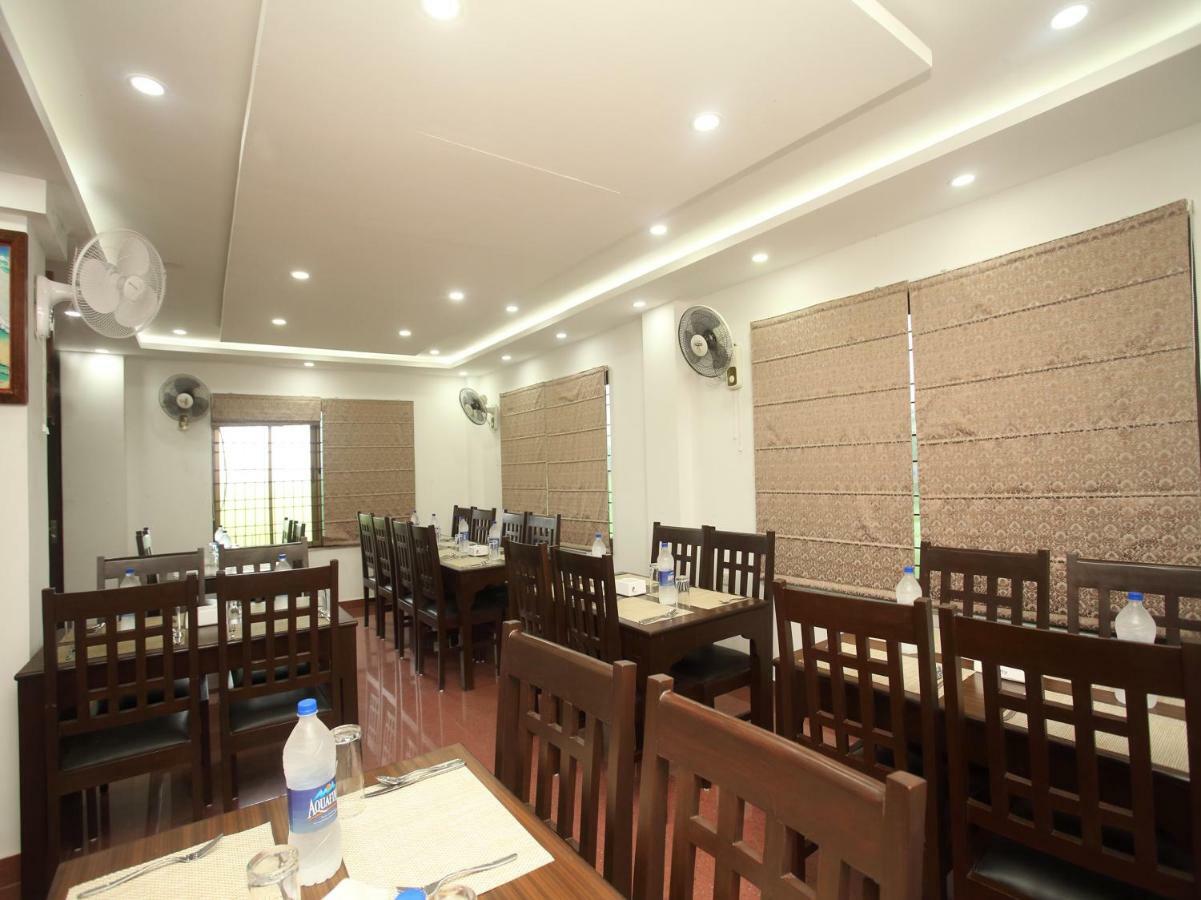 Oyo 525 Hotel Aloka Inn Румминдей Экстерьер фото